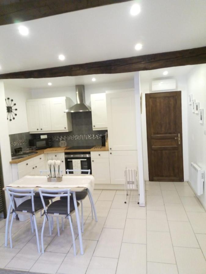 Maison De L'Amour Apartment Chardonnay Assignan Ngoại thất bức ảnh