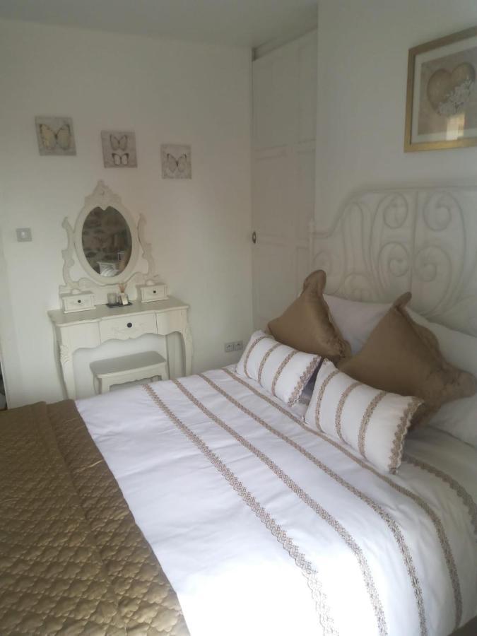 Maison De L'Amour Apartment Chardonnay Assignan Ngoại thất bức ảnh
